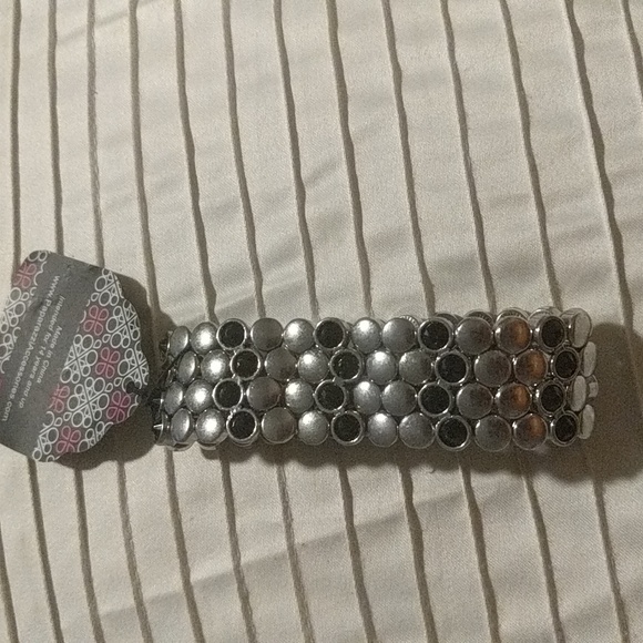 Cuff Bracelet - Picture 1 of 2